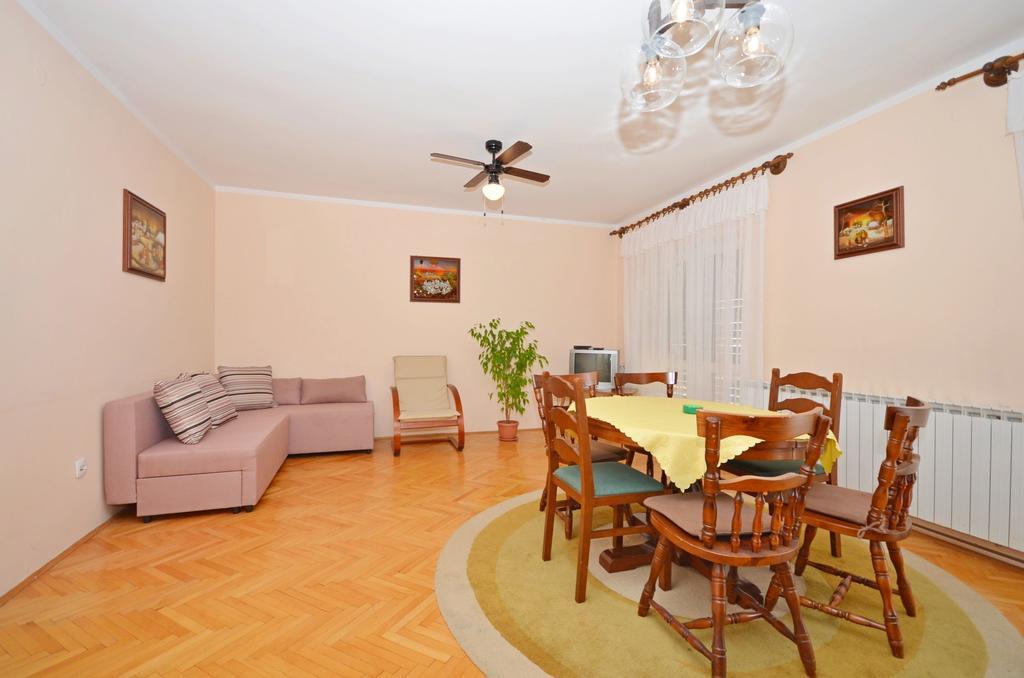 Apartments Marija Near Center Vodice Exterior photo