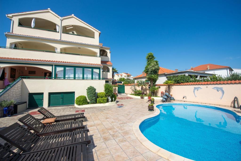 Apartments Marija Near Center Vodice Exterior photo