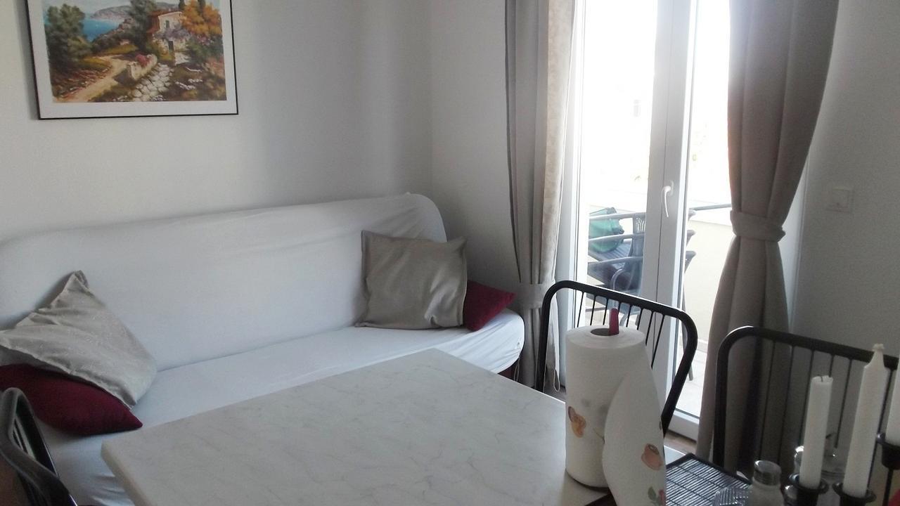 Apartments Marija Near Center Vodice Room photo