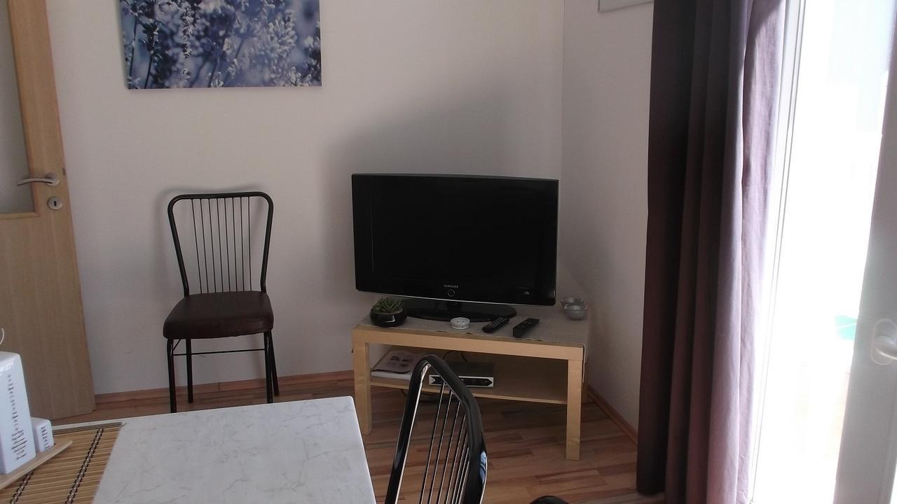 Apartments Marija Near Center Vodice Room photo